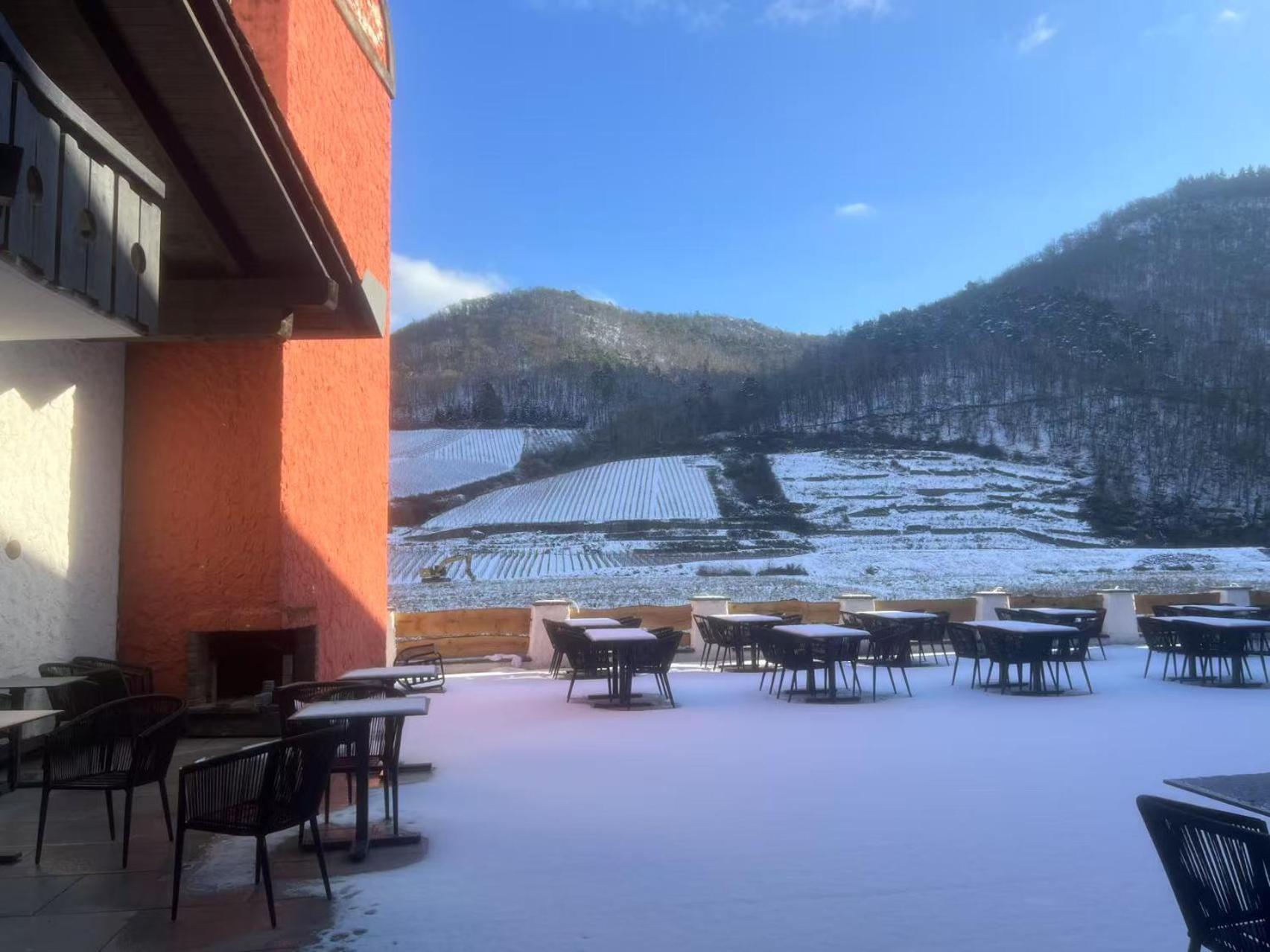 May Hotel Майшос Екстер'єр фото